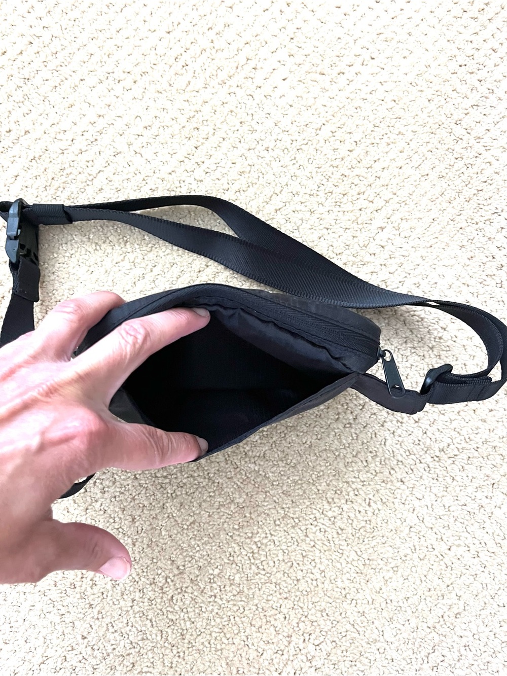 NWT Vera Bradley Mini Belt Bag in Black Noir - Picture 5 of 12